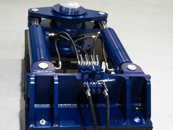 AS SCAN ram-type steering gear system ready for installation