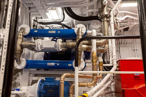 Hydraulic installation on fishing vessel Ocean Crest Ireland engine room