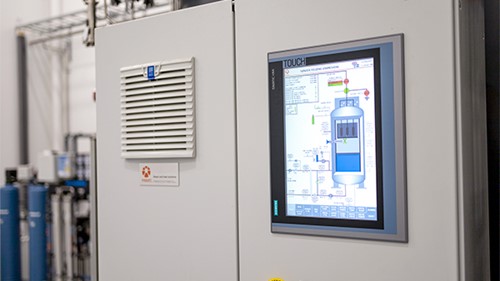 Touch display for operating the Parat electric hot water boiler