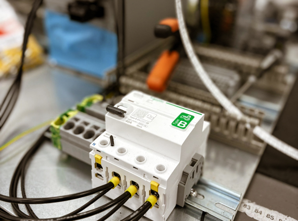 Circuit breaker installed in Turner Gear control box for electrical system protection in wind applications